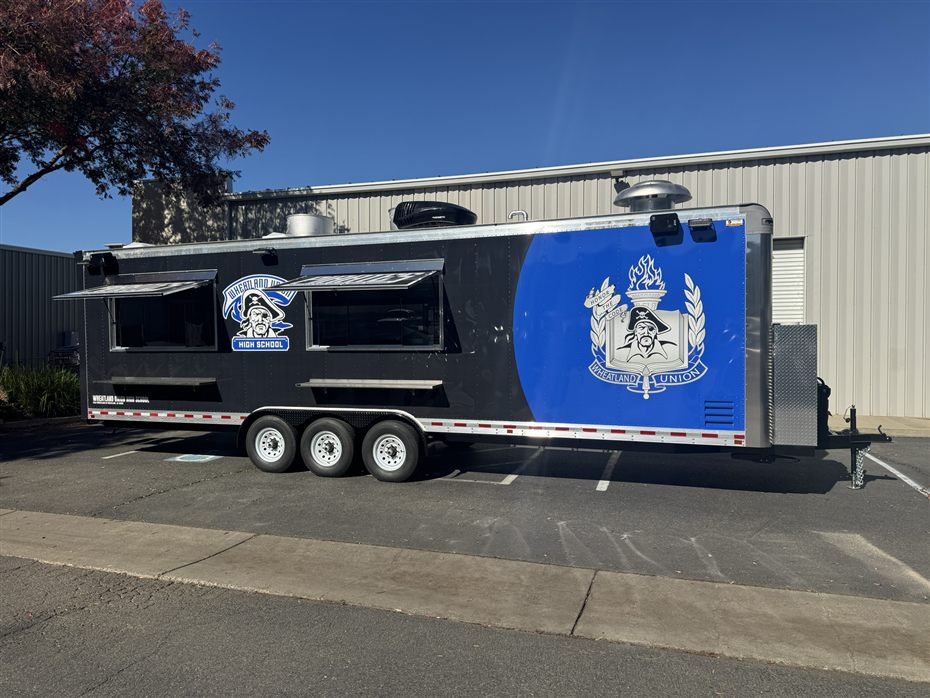 Pirates - Wheatland custom food trailer