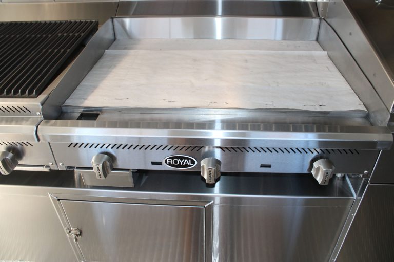 Commercial griddle in Cougar’s Grill school food trailer