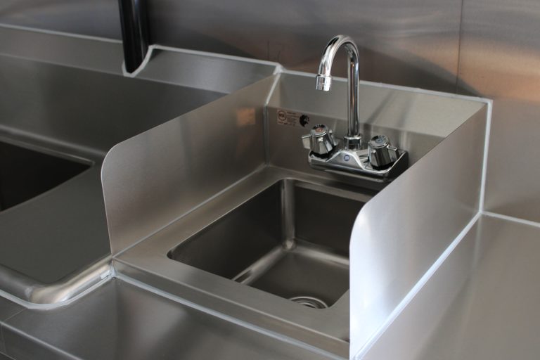 Handwashing sink in Cougar’s Grill school food trailer