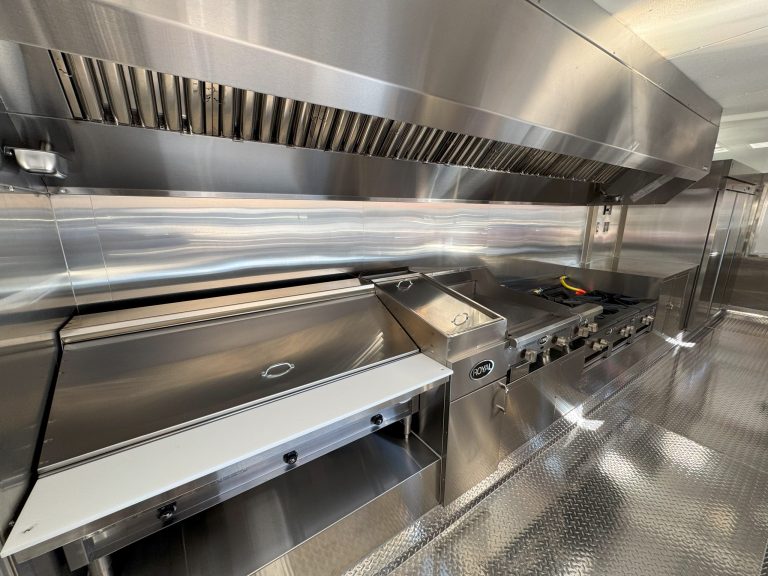 24ft Food Trailer Seafood Food Trailer for Crabs In Ur Pants - - image-134