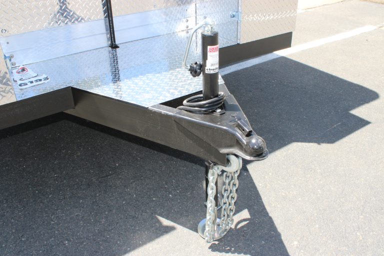 food trailer coupler and safety chains for secure towing connection