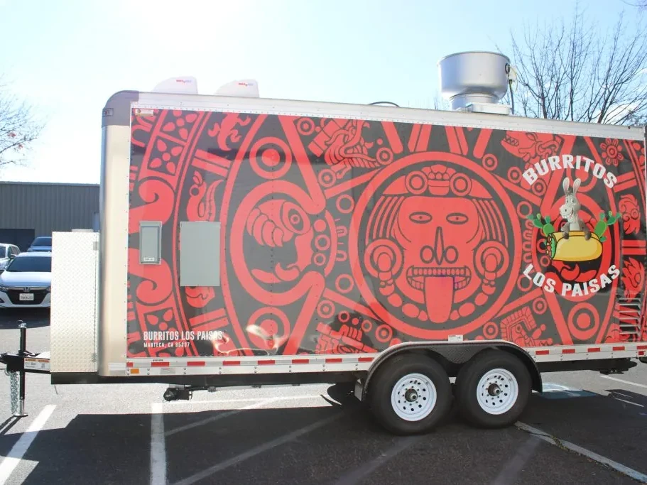 Burritos Los Paisas food trailer wrap, photo 11