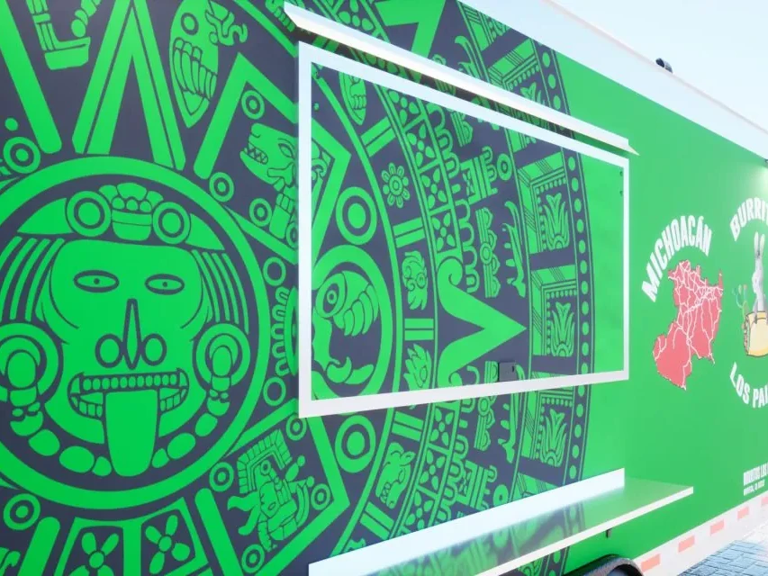 Burritos Los Paisas food trailer wrap, photo 20