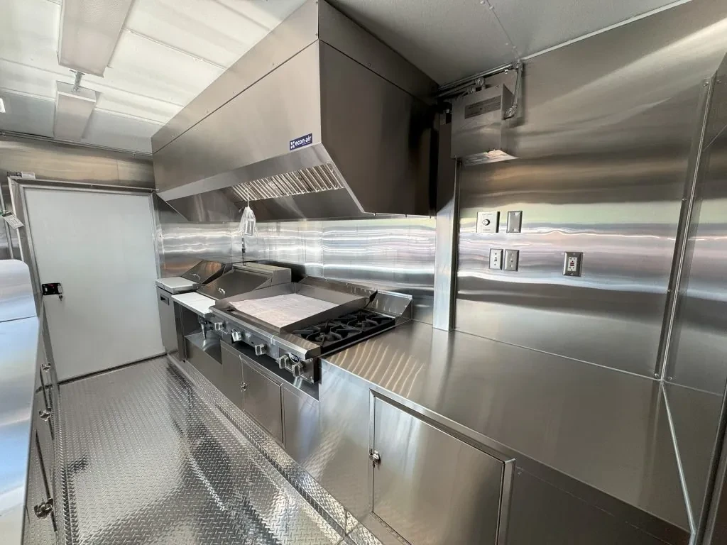 Burritos Los Paisas food trailer wrap, photo 6