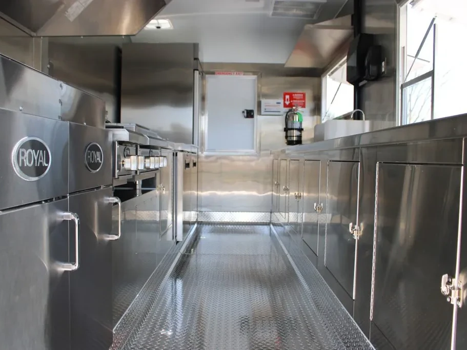 Casa Pinoy food trailer wrap, photo 10