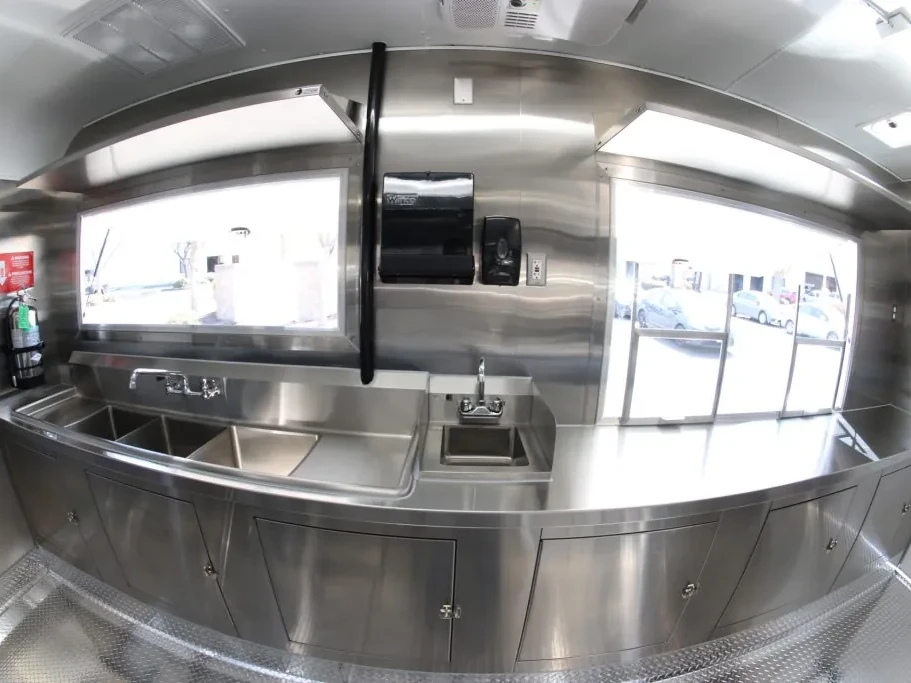 Casa Pinoy food trailer wrap, photo 14