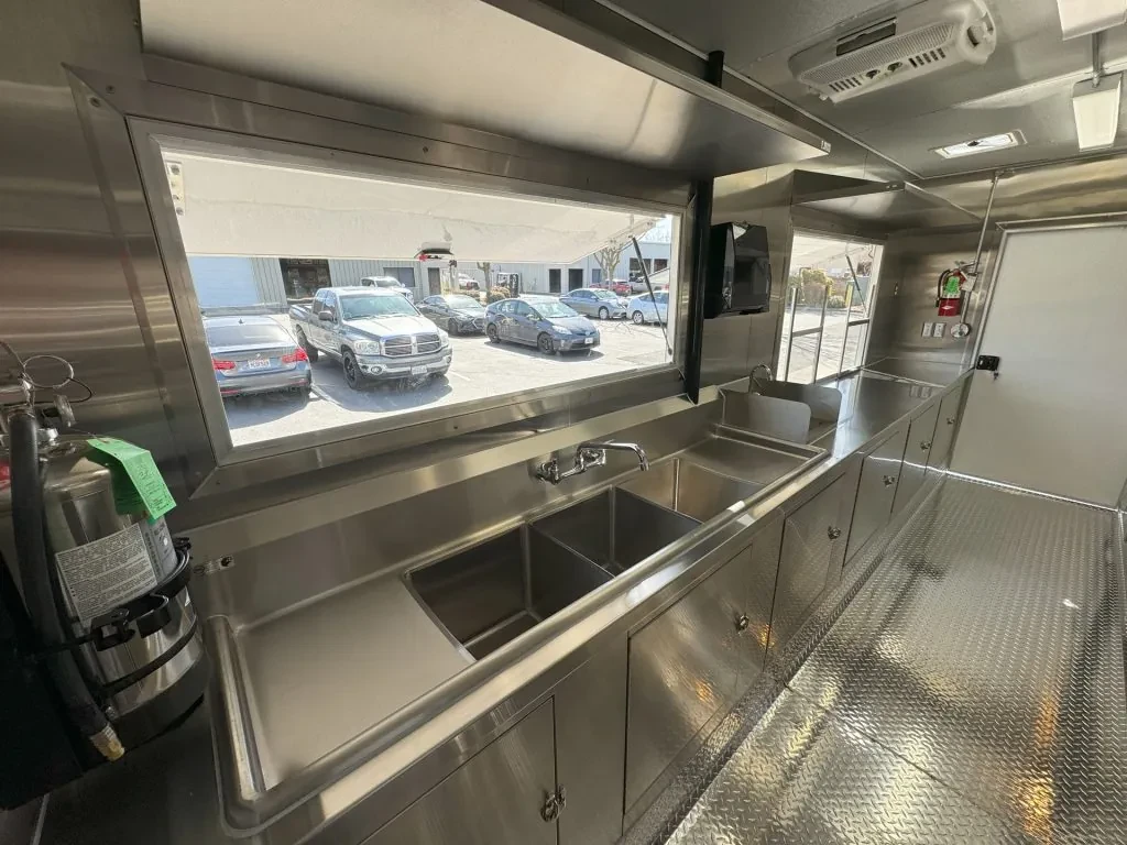Casa Pinoy food trailer wrap, photo 16