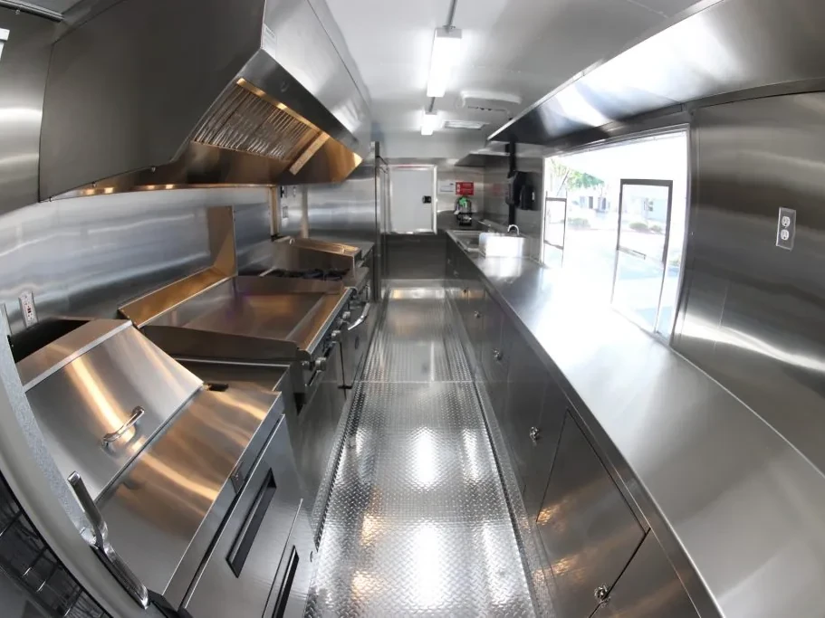 Chef Sena – East Coast Eats food trailer wrap, photo 11