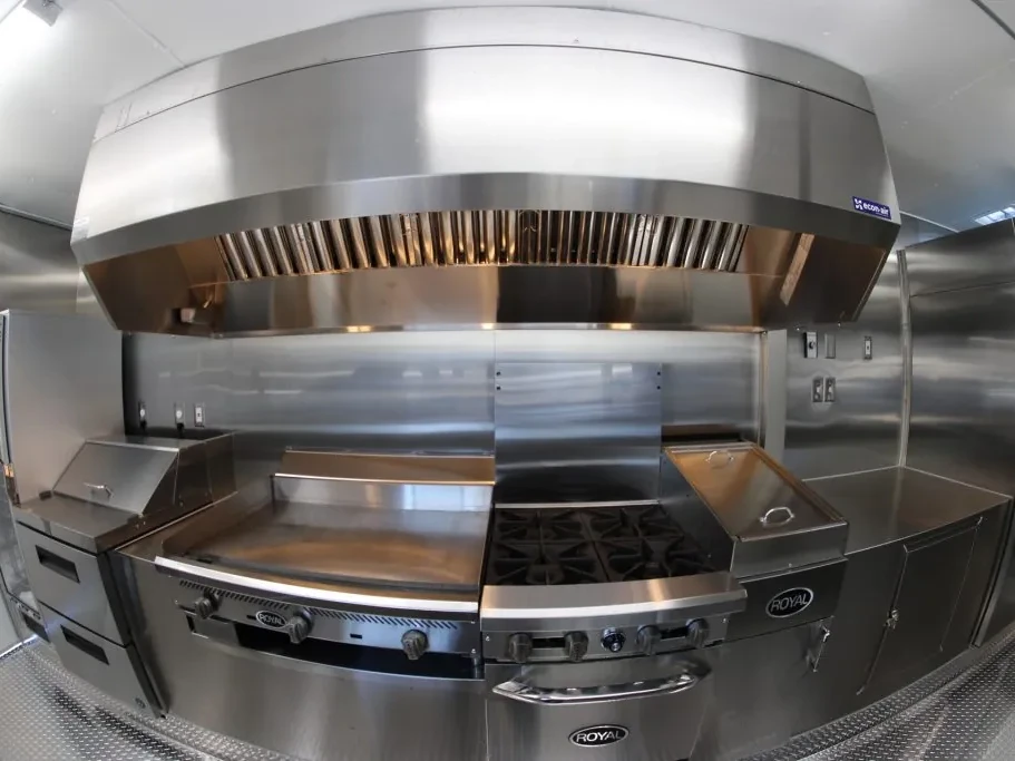 Chef Sena – East Coast Eats food trailer wrap, photo 12
