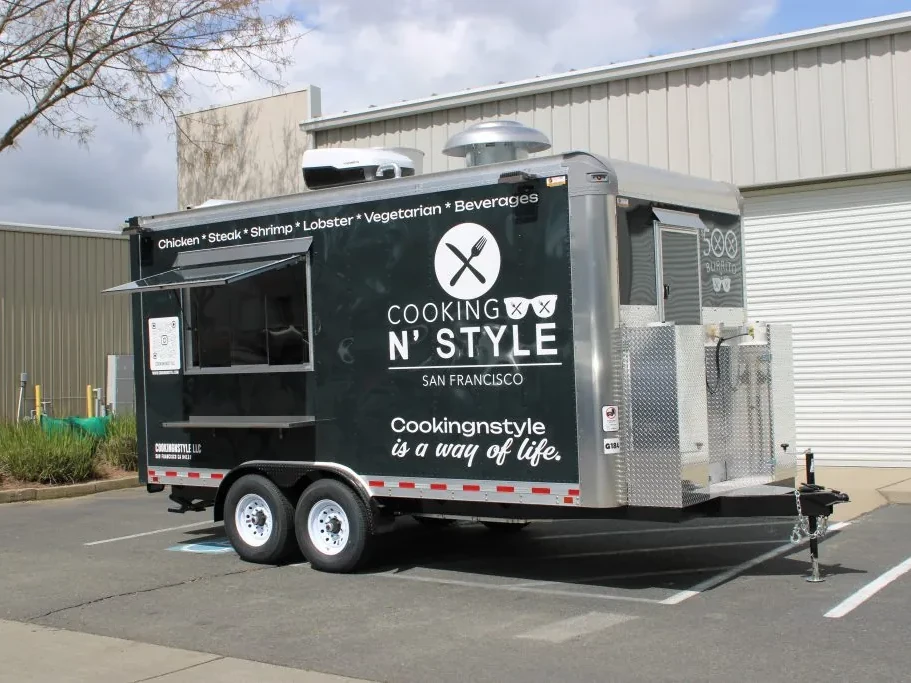 Cooking N’ Style food trailer wrap, photo 2