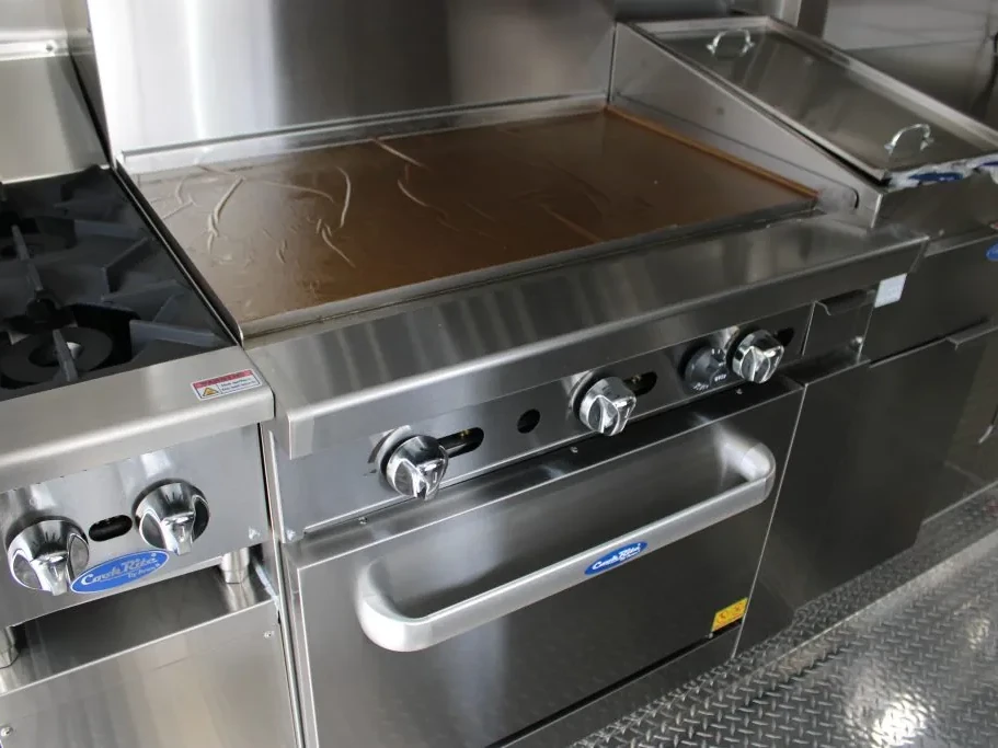 Cooking N’ Style food trailer wrap, photo 8