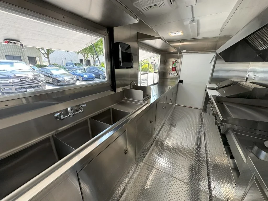 Costa’s Tacos food trailer wrap, photo 17