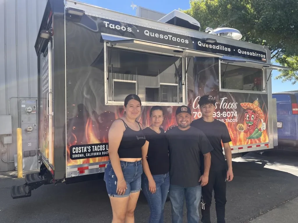 Costa’s Tacos food trailer wrap, photo 18