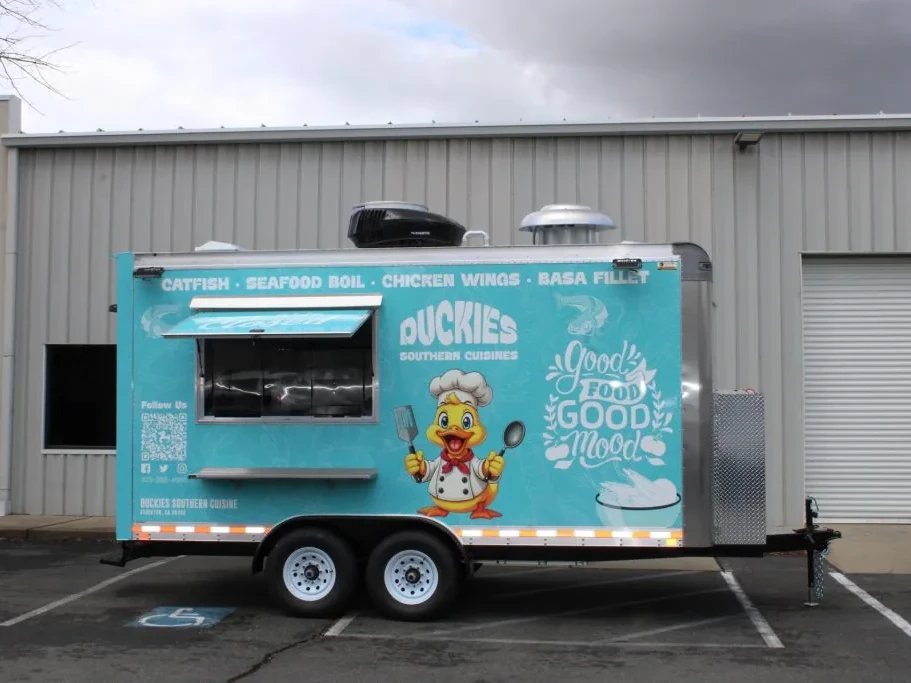 Duckies Southern Cuisines food trailer wrap, photo 2