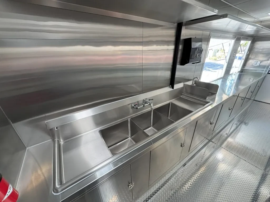 Frosty Frenzy food trailer wrap, photo 10
