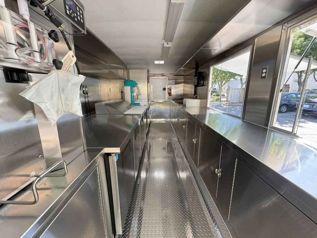 Frosty Frenzy food trailer wrap, photo 2