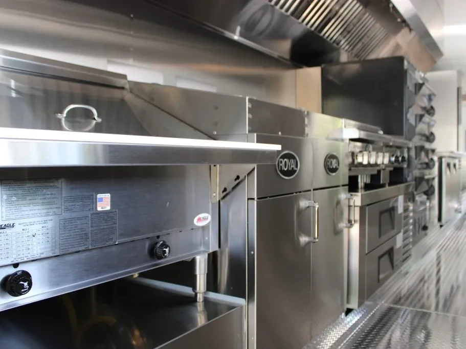 Haggin Oaks – Mack Shack food trailer wrap, photo 7