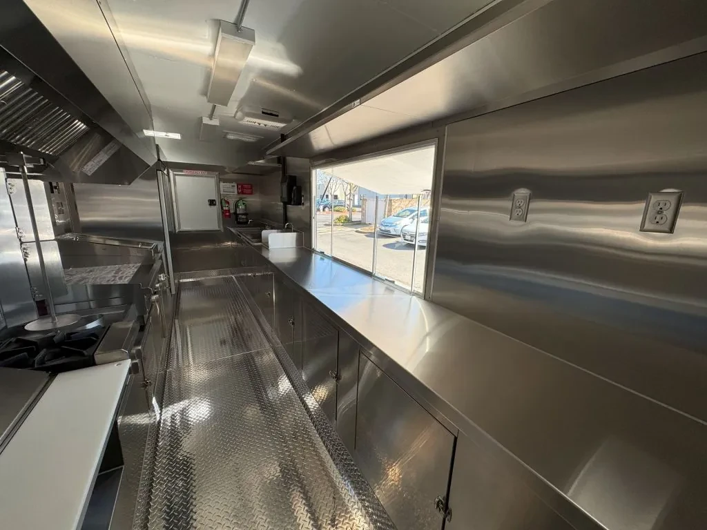 La Casa Del Sazon Inc food trailer wrap, photo 7