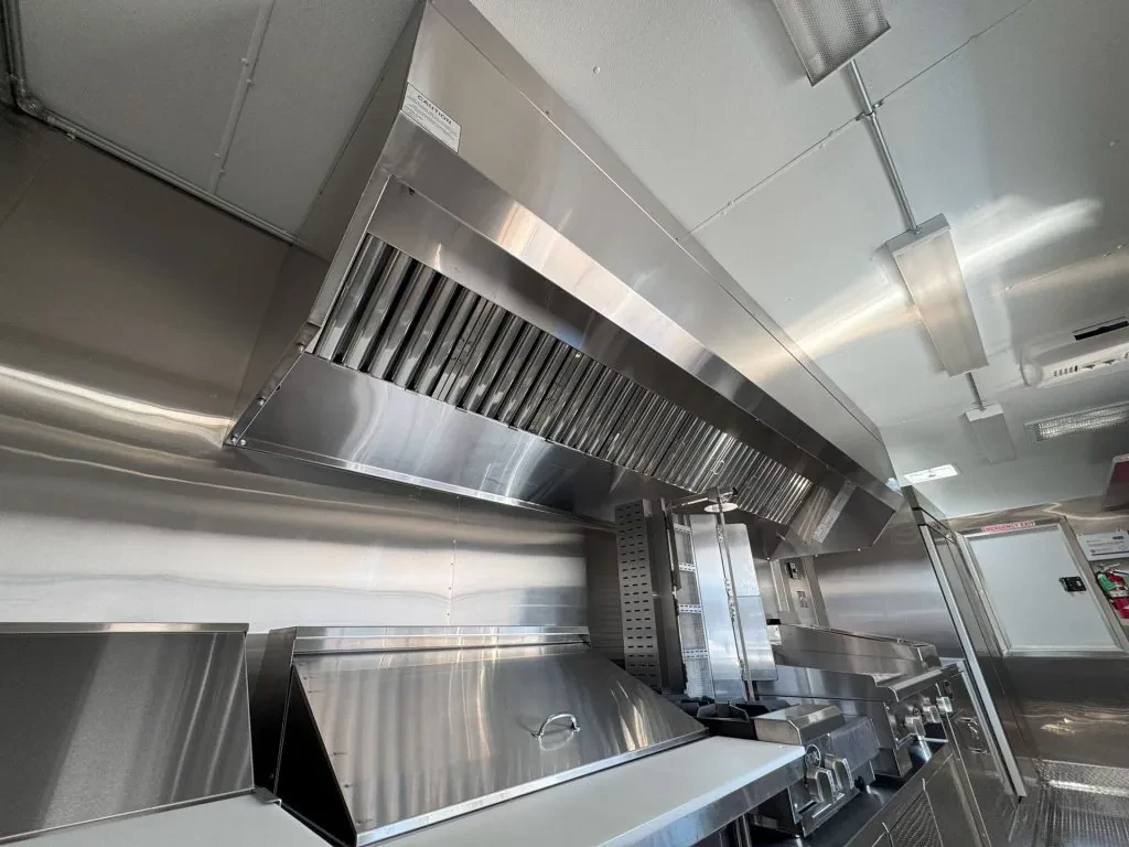 La Casa Del Sazon Inc food trailer wrap, photo 9