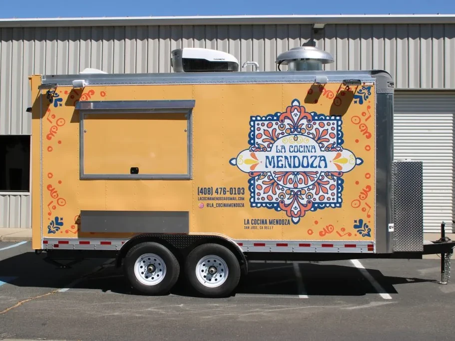 La Cocina Mendoza food trailer wrap, photo 1
