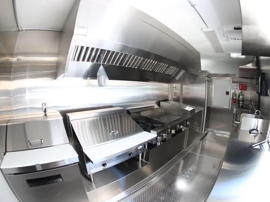 La Cocina Mendoza food trailer wrap, photo 21