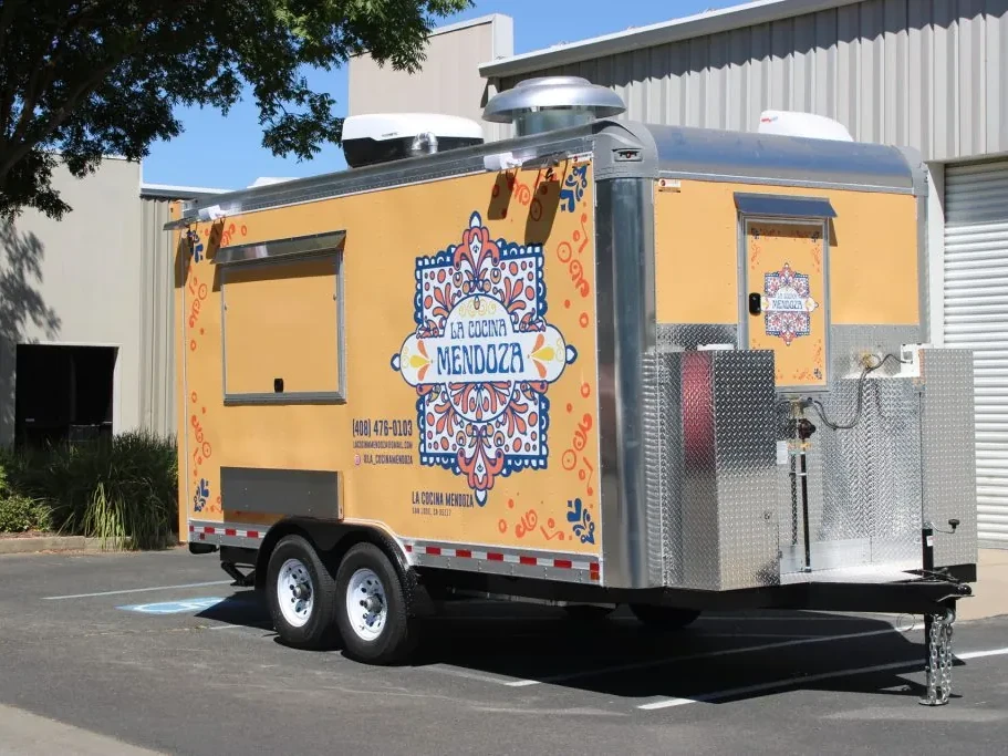 La Cocina Mendoza food trailer wrap, photo 3