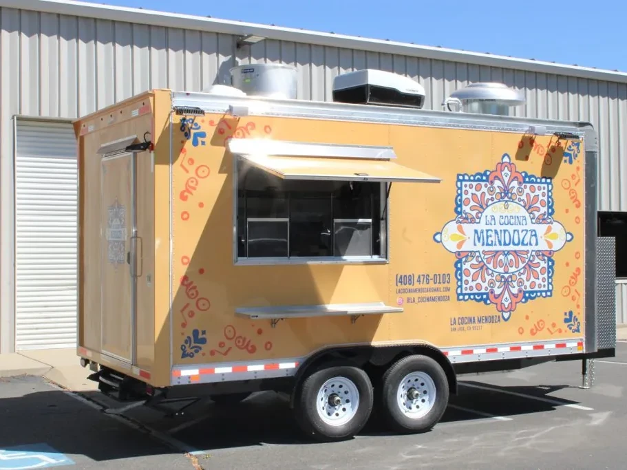 La Cocina Mendoza food trailer wrap, photo 9