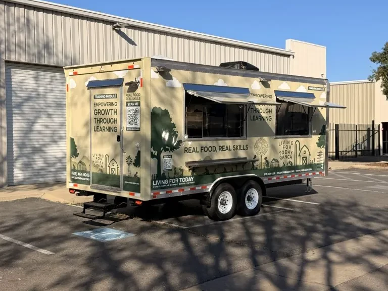 Living for Today food trailer wrap, photo 14