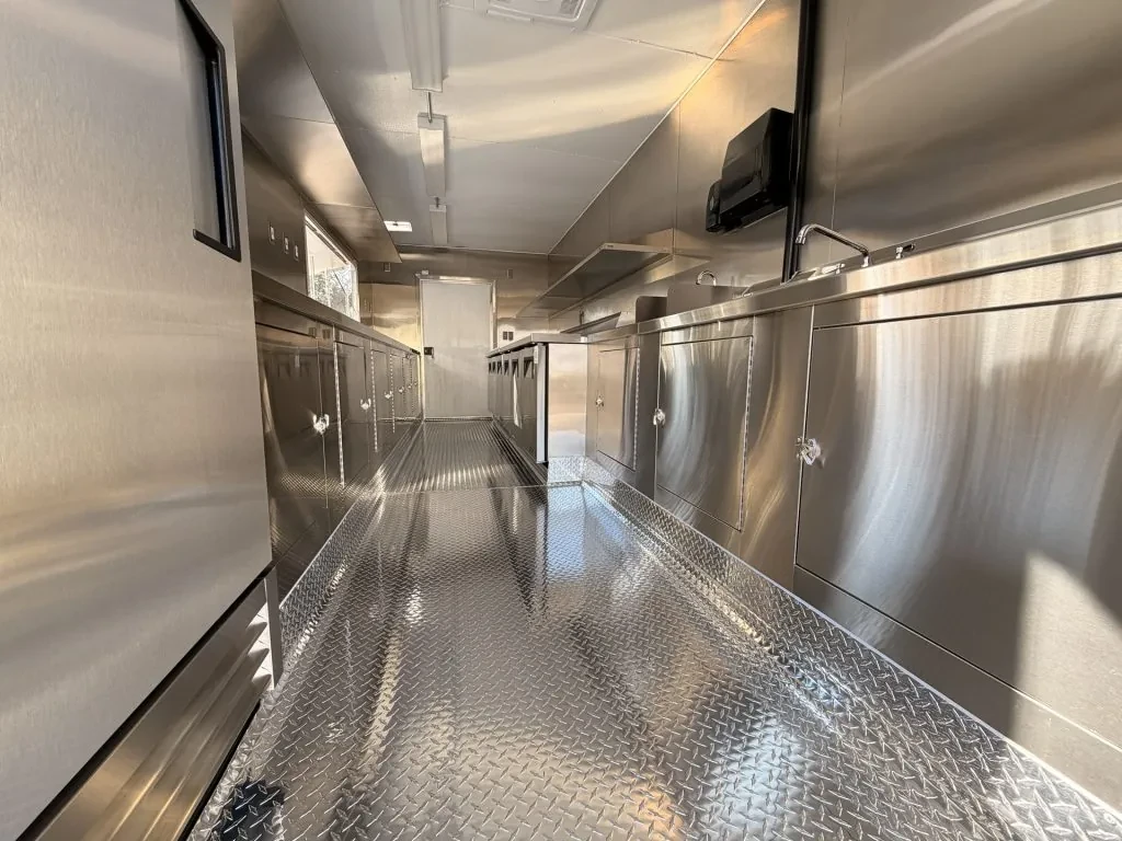 Living for Today food trailer wrap, photo 8