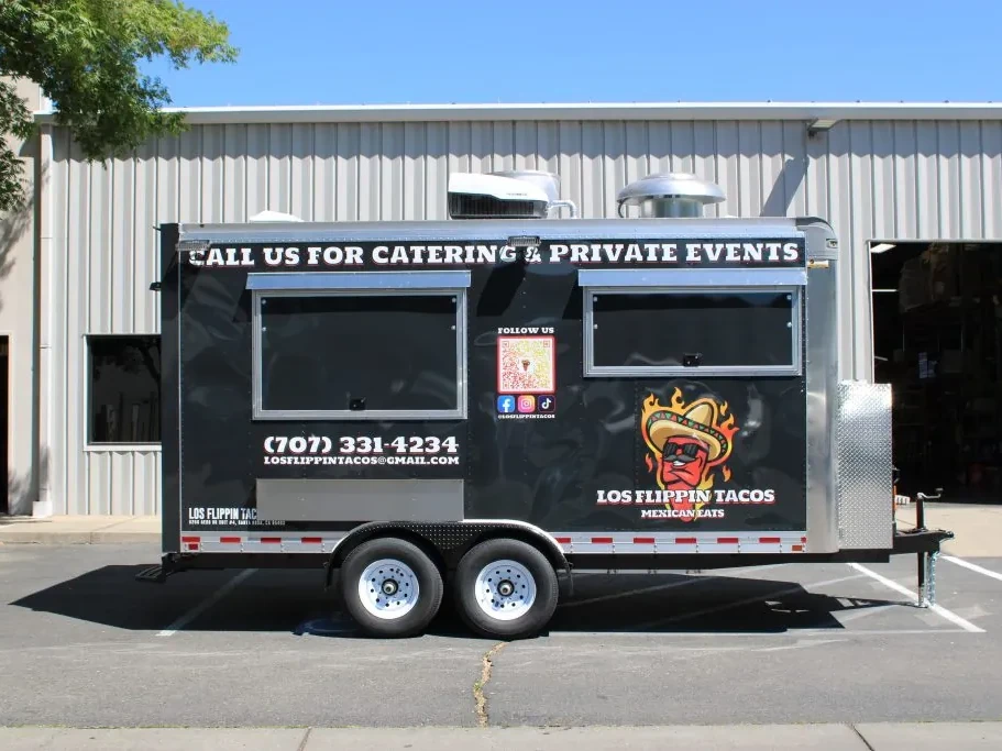 Los Flippin Tacos food trailer wrap, photo 2