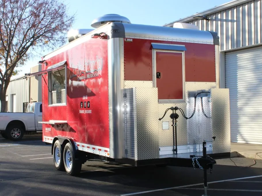 Mari’s Gusados food trailer wrap, photo 8
