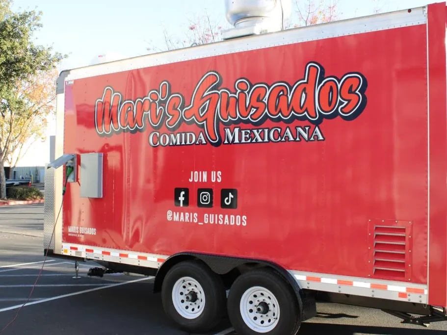 Mari’s Gusados food trailer wrap, photo 9