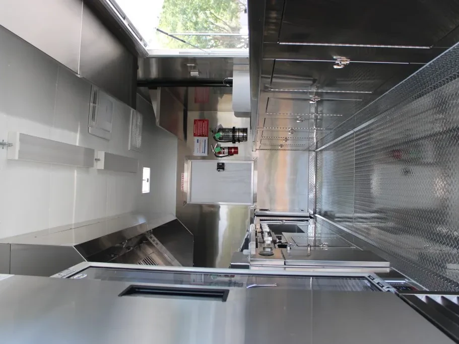 Million Dollar Spot food trailer wrap, photo 10