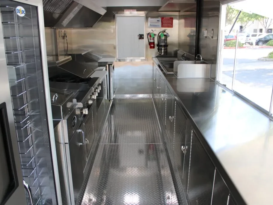 Million Dollar Spot food trailer wrap, photo 12