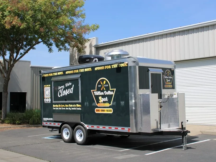 Million Dollar Spot food trailer wrap, photo 4