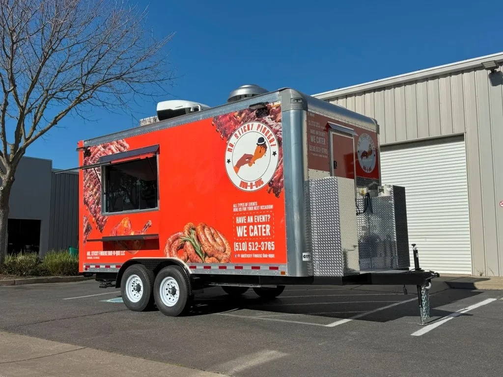 Mr Sticky Fingerz BBQ food trailer wrap, photo 1