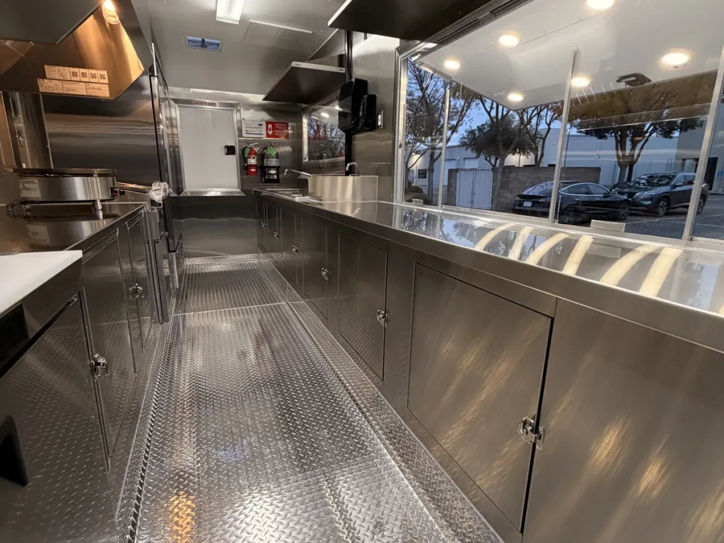 Mr. Yummy Yummy food trailer wrap, photo 11