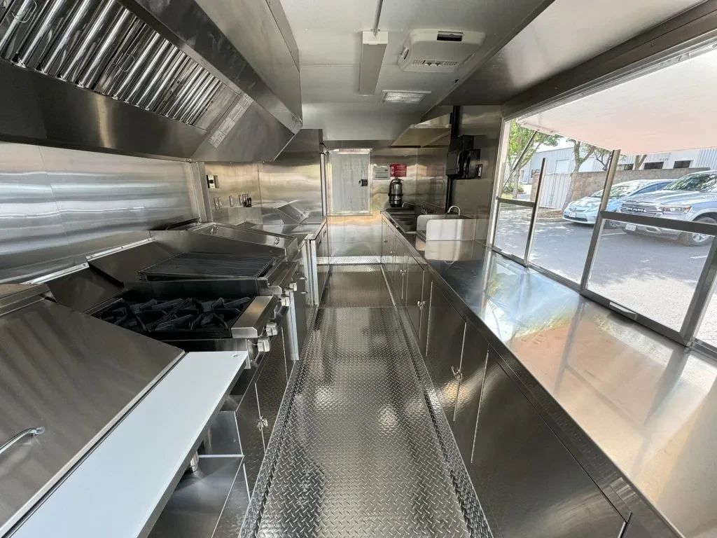 Nemo’s Rice Plate food trailer wrap, photo 7