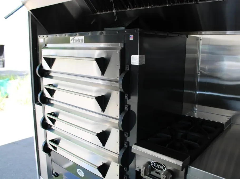 Paisanos’s food trailer wrap, photo 15