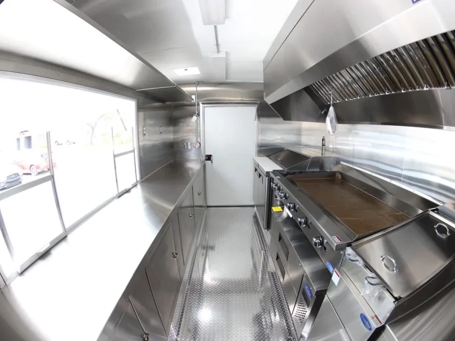 Papa’s Tacos Casero food trailer wrap, photo 15