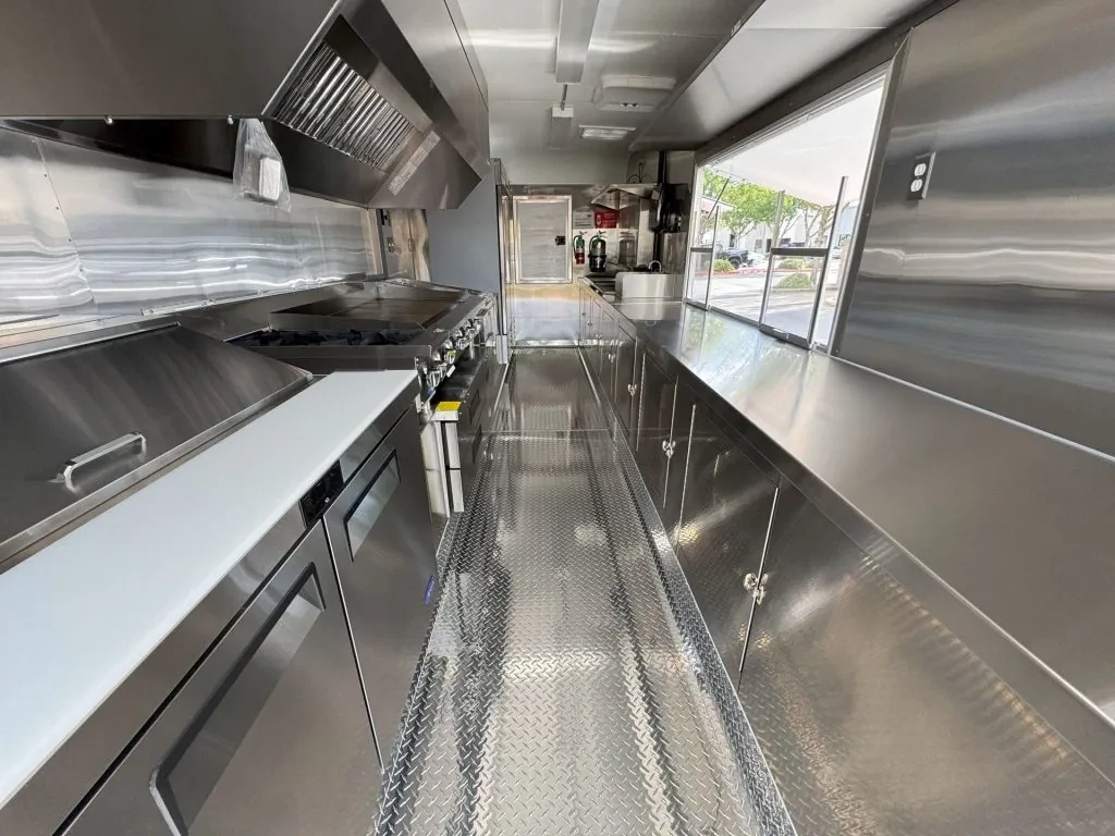 Papa’s Tacos Casero food trailer wrap, photo 18