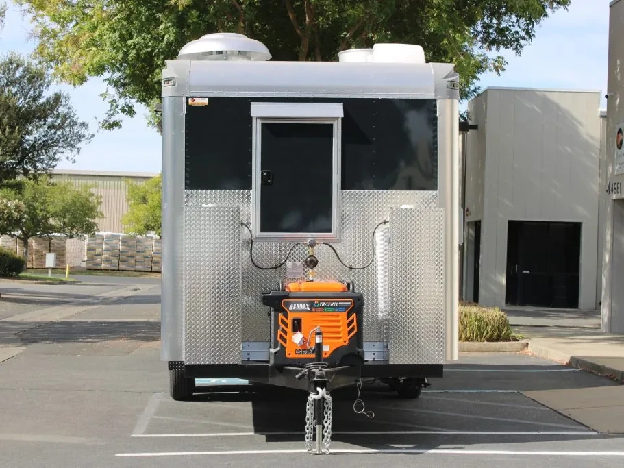 Papa’s Tacos Casero food trailer wrap, photo 3