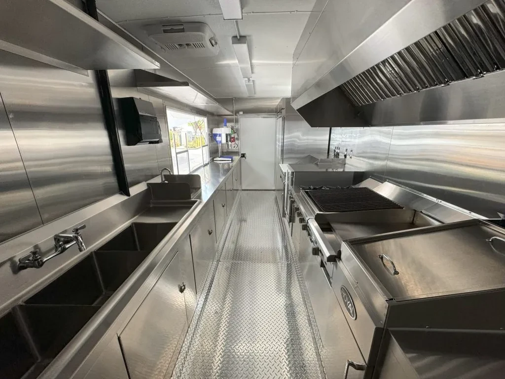 Plus Aloha food trailer wrap, photo 16