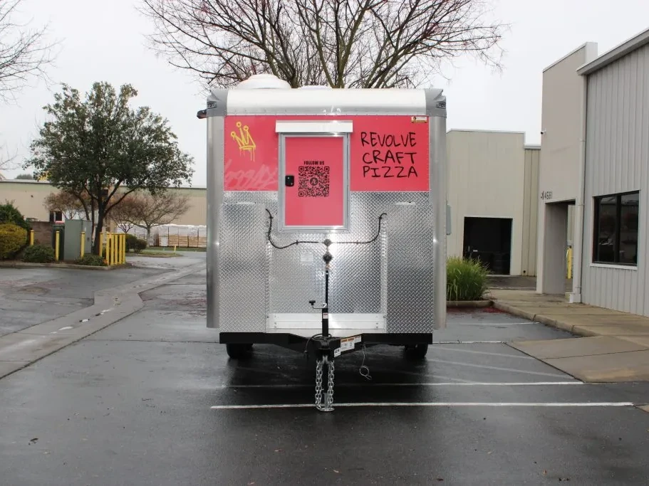 Revolve Craft Pizza food trailer wrap, photo 6