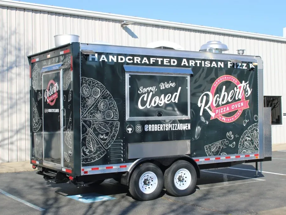 Robert’s Pizza Oven food trailer wrap, photo 4