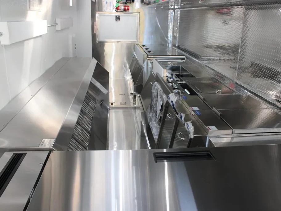 Rolling Hills Casino food trailer wrap, photo 11