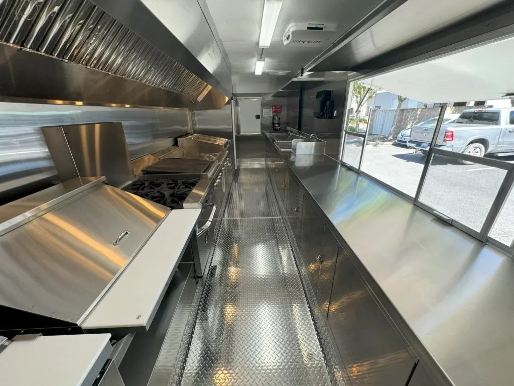 San Joaquin Country Club food trailer wrap, photo 6