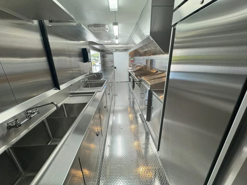 San Joaquin Country Club food trailer wrap, photo 7