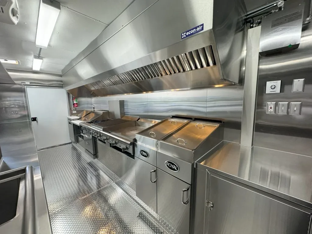 San Joaquin Country Club food trailer wrap, photo 9
