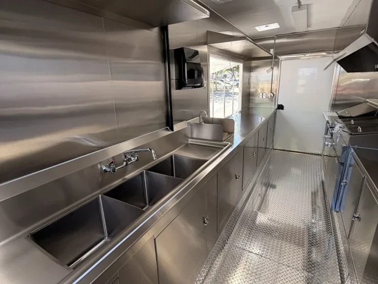 Shorter’s BBQ & Catering food trailer wrap, photo 8